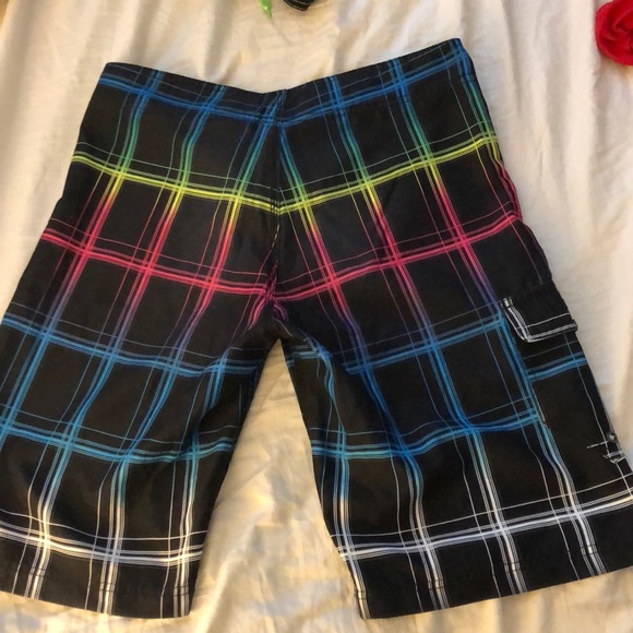 hurley shorts 18 - Picture 5 of 6